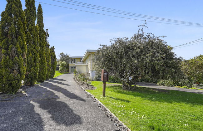 Dazzling Mairangi Bay Retreat Sea Views - Foto 40