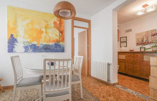 Bright cozy 2BD - OPERA area - Photo 4