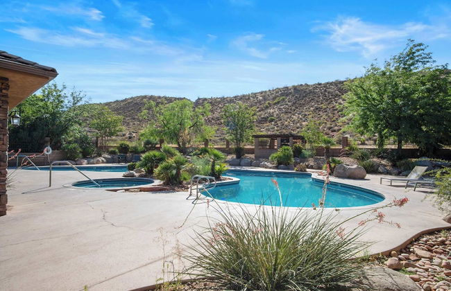 Vintage Desert 5 BDR w/ Resort Amenities - Foto 31