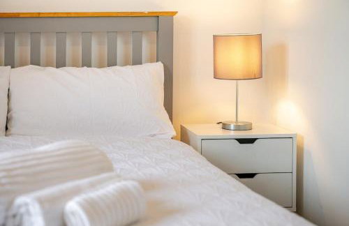 Cozy 2-Bed Home in Middleton - Foto 26