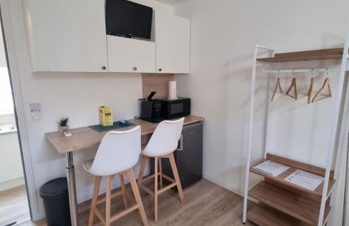 Les Chalets de SAUMUR, Piscine & Parc boisé, 100m du CadreNoir - Foto 71