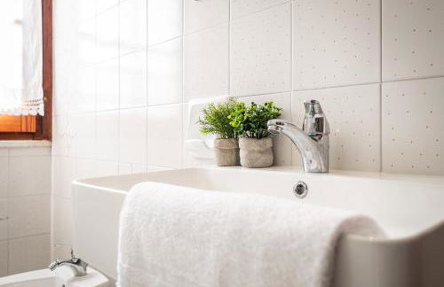 Big Beach Villa S Andrea- Privat Parking-Netflix-Self Ck -450m From the beach - Foto 24