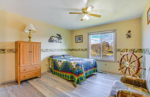 Michigan Manistee River Cabin about 1 Mi to Downtown - Foto 8