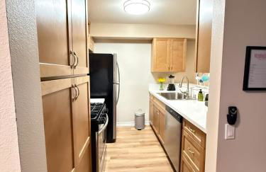 Oceanfront 1 BR Oasis w Parking & Pool 417 - Foto 34