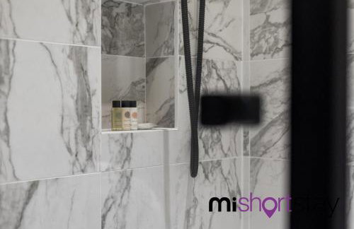 The Residence Fitzrovia - Private One Bedroom Apartment With Own Entrance - Foto 16