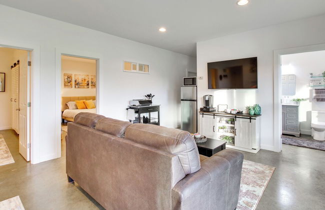 Chic and Modern Snohomish Hideaway on a Working Farm - Foto 13