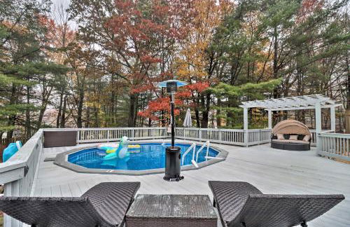 Pocono Home with Hot Tub, Fireplace and Game Room! - Foto 34