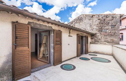 Home Slow between Sea and Olive Trees, Terrace and Tranquility in the Village of Seneghe - Foto 1