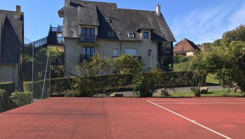 Résidence le Manoir du Mont Canisy Piscine & Tennis - Photo 2
