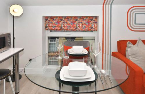 Antrobus Deluxe Apartments by YourStays - Photo 9