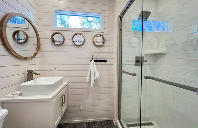 NEW The Flagship 2 Story Container Home - Foto 12