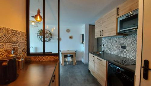 CHARMANT T2 VUE MARINA PLAGES A PIED - Foto 5