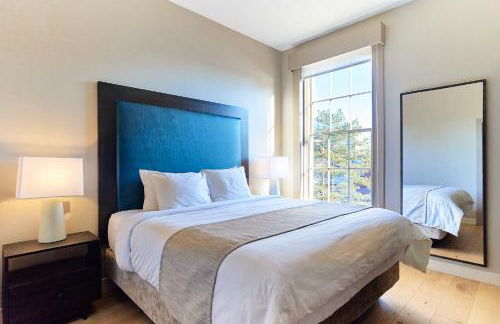 The Docent's Collection - Photo 39