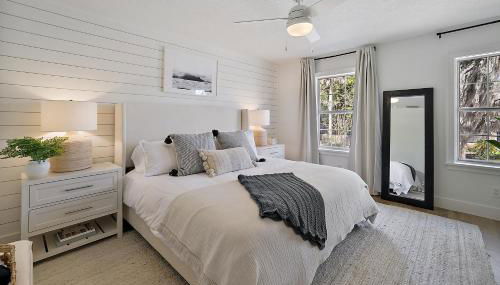 The Augustine - Steps to Downtown w King Bed - Foto 3