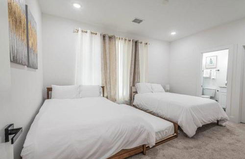 Luxury Home Near Houston Downtown & Medical Center - Photo 33