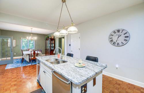 Spacious Home with Hiking Trail Access in Bristol! - Foto 8