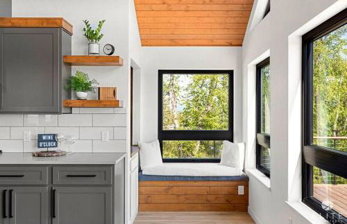 Luxury Living at The Eagles Perch Palmer AK - Foto 47