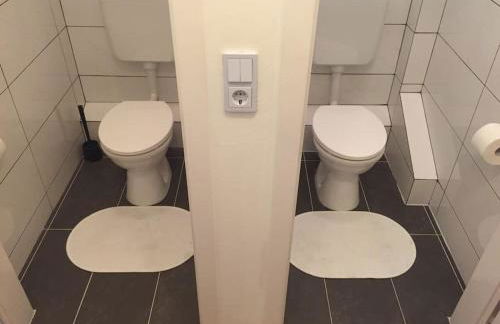 Apartment City Süd- 5 Zimmer_15 Personen _ Komplett_eingerichtet - Foto 17