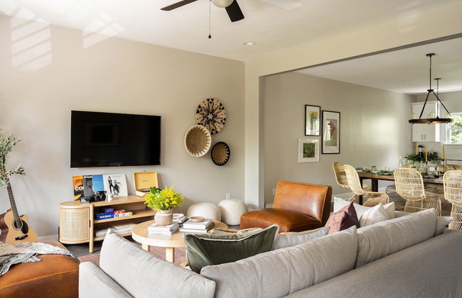 Mccreery by Avantstay Stylish Spacious Nashville Flat w Modern Design - Photo 8