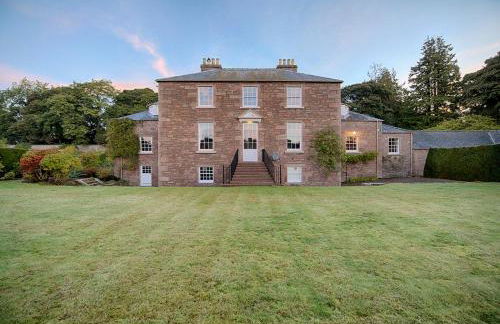 Glamis House - Photo 2