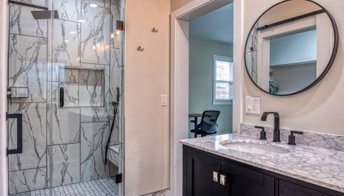 4BR Victorian Walk to UC Davis & Shriner Med Cen - Foto 5