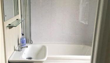 Tattershall Lakeside Lodge Indulgent wheelchair accessible 8 berth with Hot Tub - Foto 5