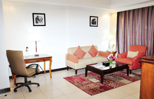 Ewan Ajman Suites Hotel - Photo 25