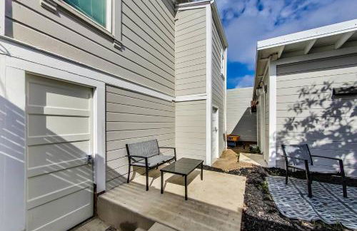 West Oakland Charm 5br4ba AC WD - Photo 57