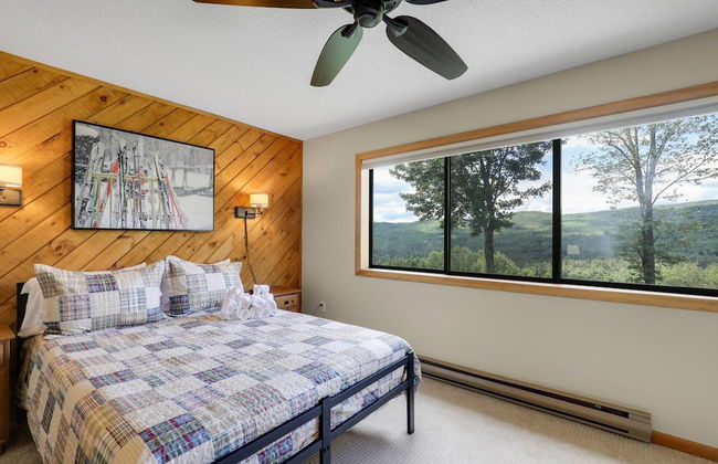 Valley Escape - Photo 5