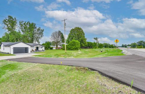 Charming Middlebury Retreat with Patio and Fire Pit - Foto 24