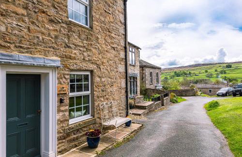 Low Cottage - Photo 2