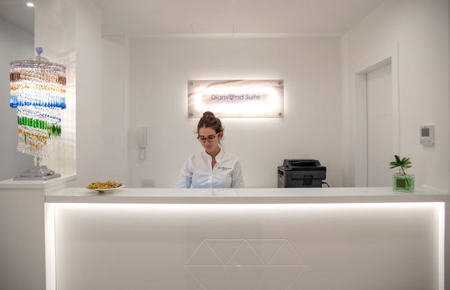 Diamond Suite - Photo 3