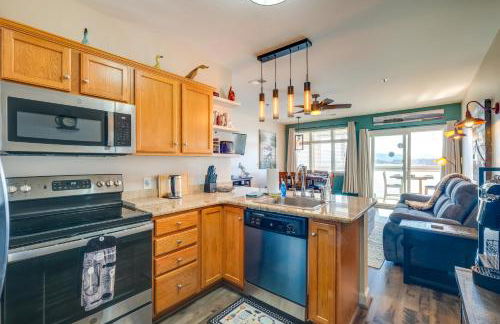 Top-Floor Balcony and Serene Views Huddleston Condo - Foto 9