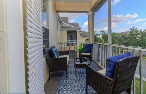 Resort Living Cozy Private Stay in Prime Location - Photo 6