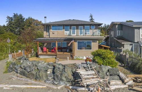 New Beautiful Waterfront at Sandy Point - Photo 16