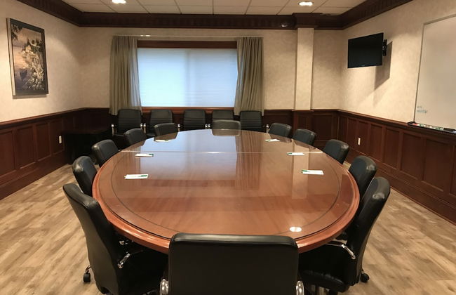 Medallion Inn & Suites - Foto 22