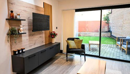 Laurie Grove - Foto 2