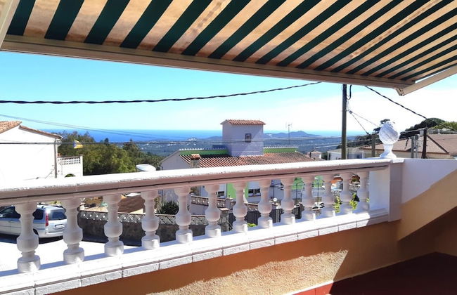 Julia in Lloret de Mar - Photo 8