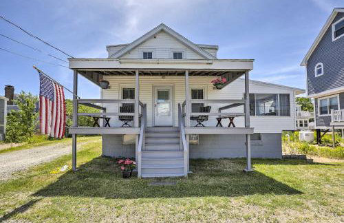Plum Island Retreat about 1-Block Walk to Beach! - Foto 1