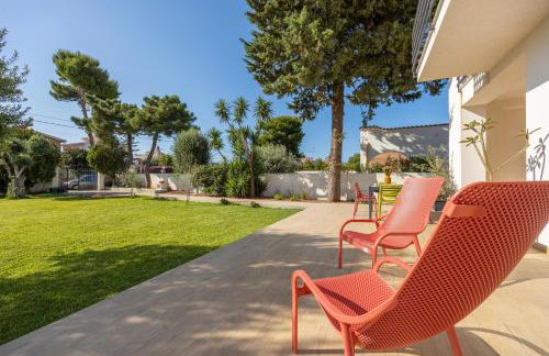 Villa Francesca - Beach and Airport - Photo 14