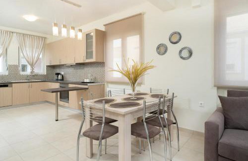 Nik-Ntin Villa Deluxe - Photo 12