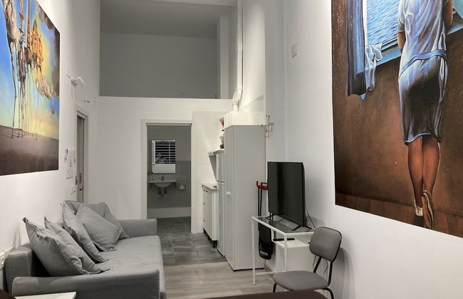 Golondrinas de Malaga - Photo 3