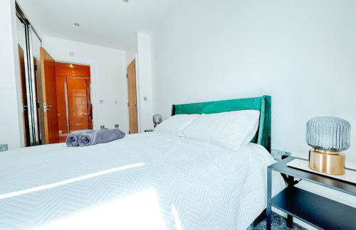 Two Bedroom Luxury Waterfront Apartment in London - Foto 10