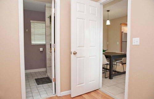 3 Bedrooms 2 Baths Pool Home available for LONGER STAYS!!! - Foto 21