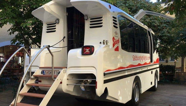 Veículo aquático e terrestre