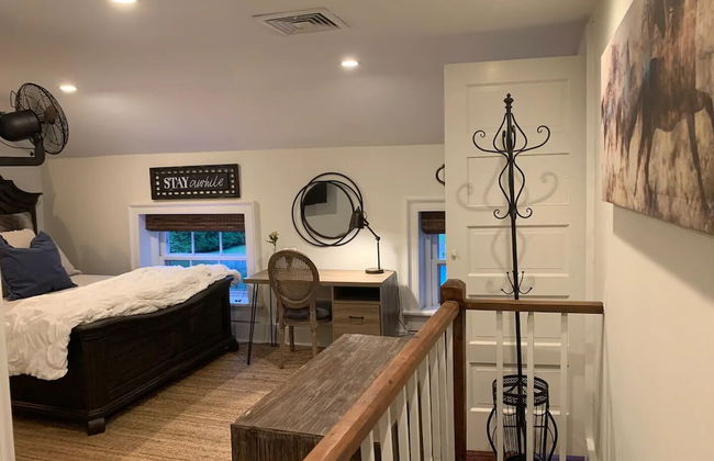 Boyd Harvey Main House And Carriage House 4 Bedroom Home by RedAwning - Foto 9