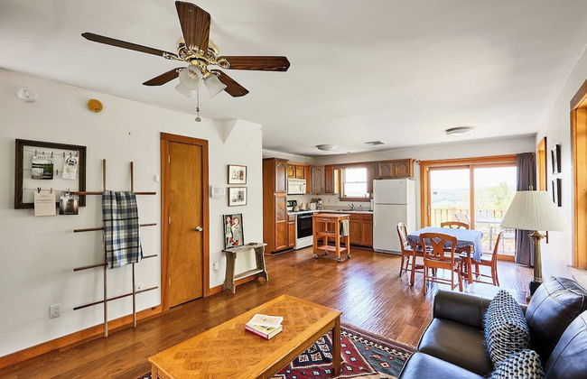 Mountain House & Cottage at Seminary Hill by Avantstay - Photo 6