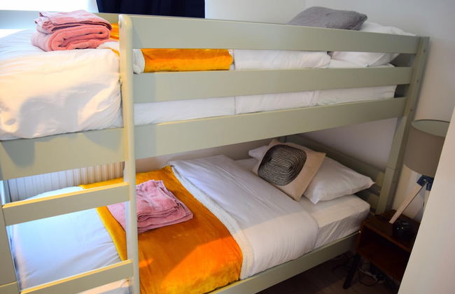 Charming 4-bed Cottage in Hayling Island - Hot Tub - Foto 3