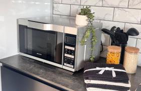 Penthouse Loft Suite in Putney, PS5, 60"TV, Netflix, Sleeps 6, ideal for relocators and professionals - Foto 20