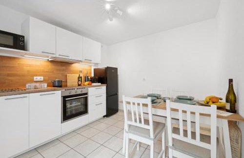 Ferienhaus Andernach mit Garten Hunde willkommen große Terrasse - Photo 3